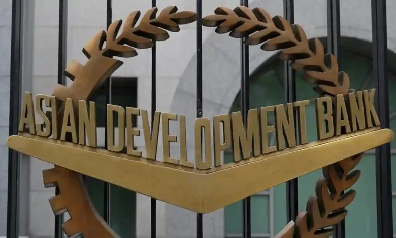 ADB Predicts 7% Decrease On Pakistan's Debt